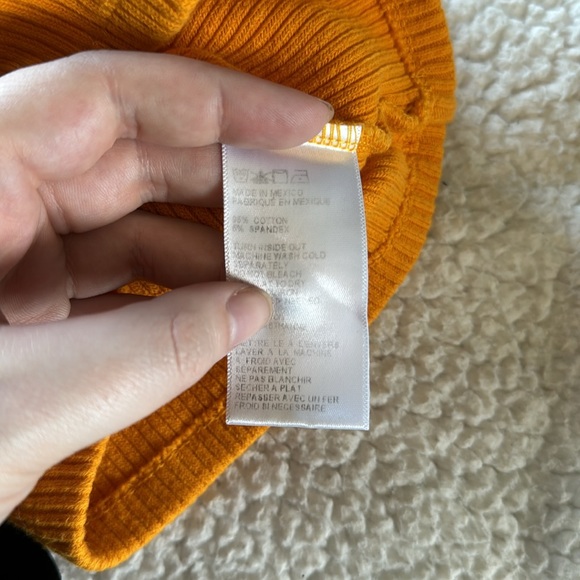 ⛔️SOLD⛔️Urban Outfitters Tank Top Size XS - Picture 4 of 5